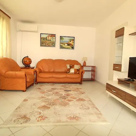 Apartment Ana Varna